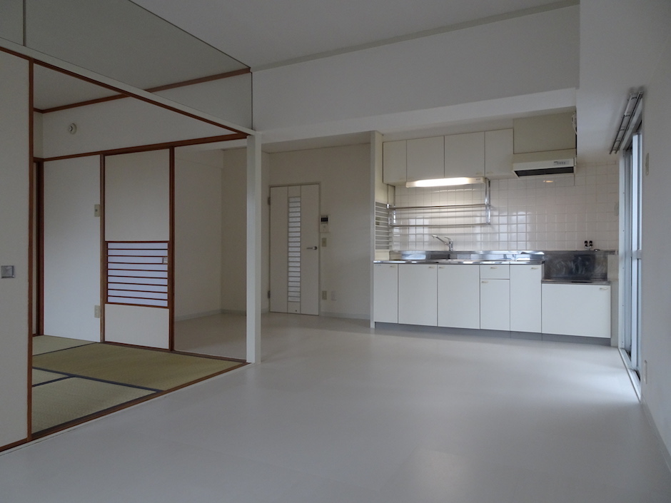 薬院のプレーンな白 10階角部屋が空きました 住活のプラットフォーム Sumatch スマッチ福岡